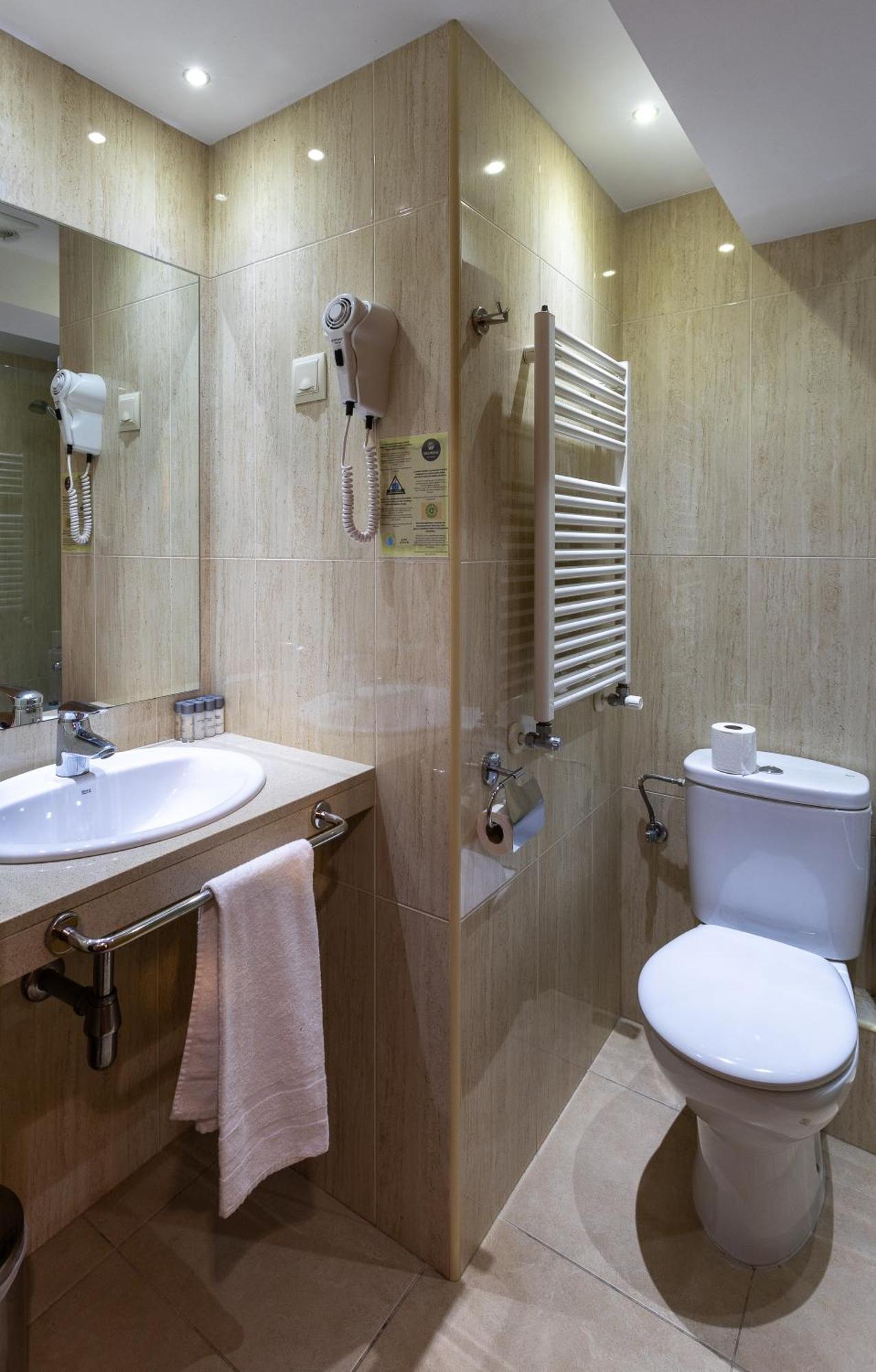 Hotel Micolau อรินซัล ภายนอก รูปภาพ